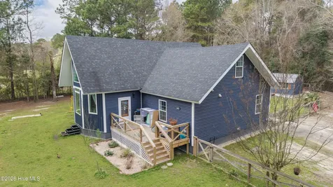 259 Heathers Folly Road Willard NC 28478