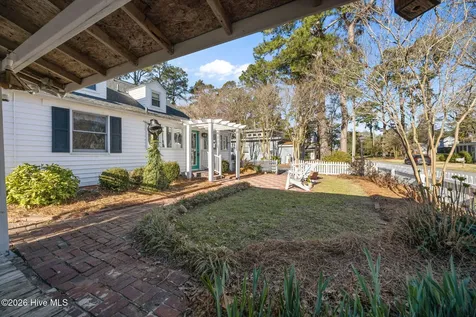 1339 Bayview Road Bath NC 27808