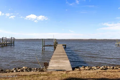 1339 Bayview Road Bath NC 27808