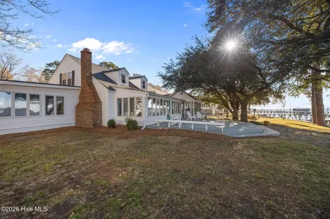 1339 Bayview Road Bath NC 27808