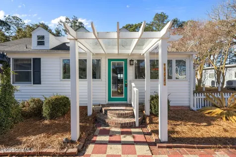1339 Bayview Road Bath NC 27808