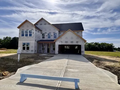 1738 Dixon Grove Lane Grimesland NC 27837