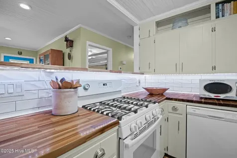 106 Norman Circle Oriental NC 28571