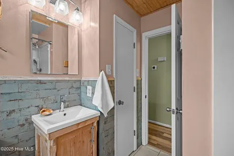 106 Norman Circle Oriental NC 28571