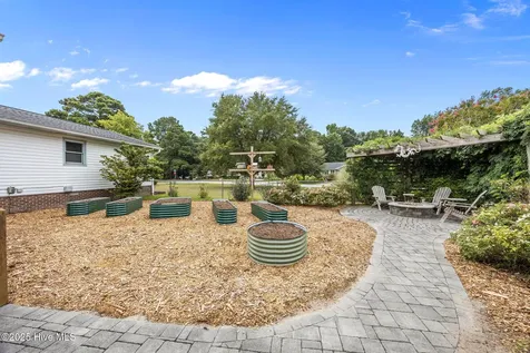 106 Norman Circle Oriental NC 28571