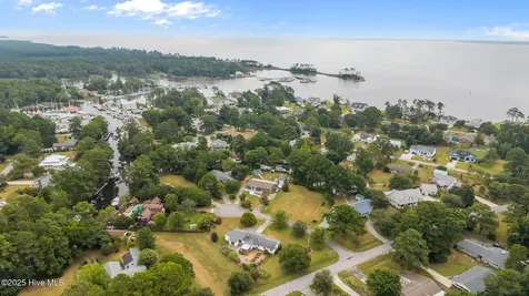 106 Norman Circle Oriental NC 28571