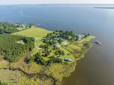 220 Pungo Shores Drive Belhaven NC 27810