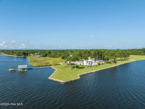 220 Pungo Shores Drive Belhaven NC 27810