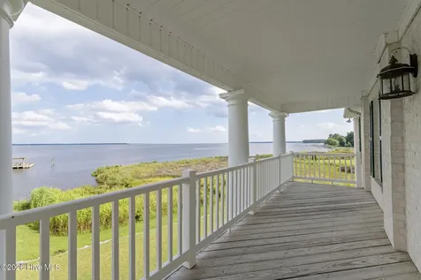 220 Pungo Shores Drive Belhaven NC 27810