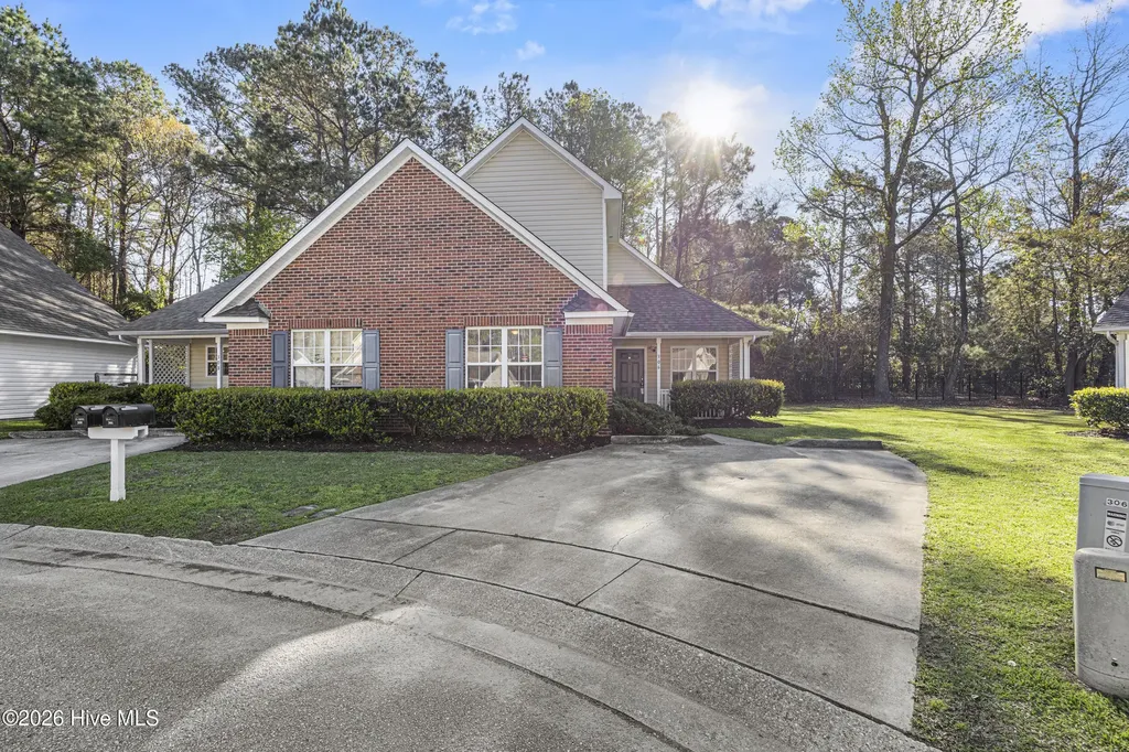 306 Saint Rosea Road Wilmington NC 28405