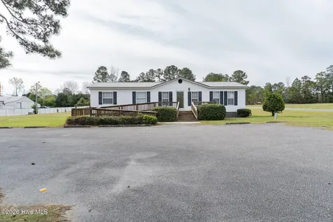 904 Jefferson Street Whiteville NC 28472