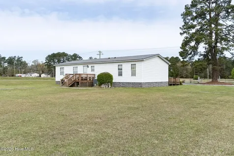 904 Jefferson Street Whiteville NC 28472