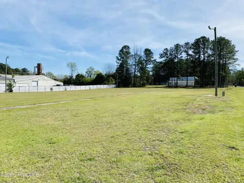 904 Jefferson Street Whiteville NC 28472