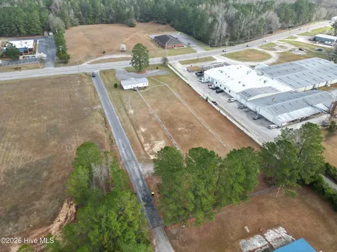 904 Jefferson Street Whiteville NC 28472