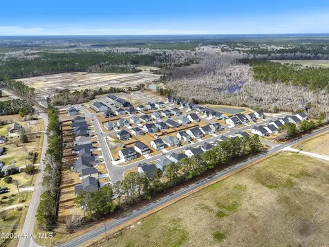 829 Red Sky Drive NE Winnabow NC 28479
