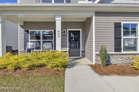 829 Red Sky Drive NE Winnabow NC 28479