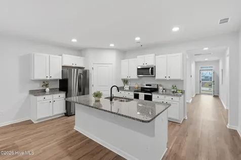 1586 Lightered Knot Court SE Bolivia NC 28422