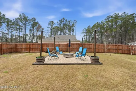1586 Lightered Knot Court SE Bolivia NC 28422