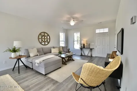 1037 Pine Ridge Court Castle Hayne NC 28429