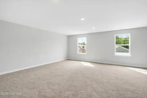 422 Oak Knoll Drive Jacksonville NC 28546