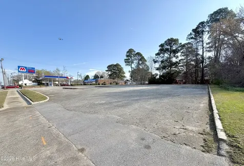 1819 N Queen Street Kinston NC 28501
