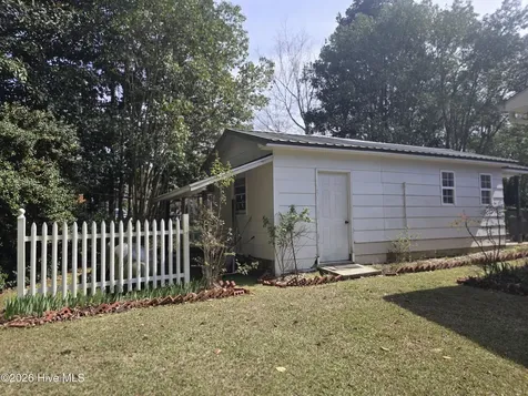 214 E Bladen Street Bladenboro NC 28320