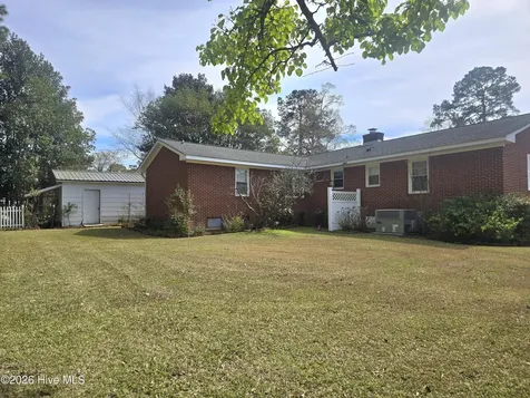 214 E Bladen Street Bladenboro NC 28320