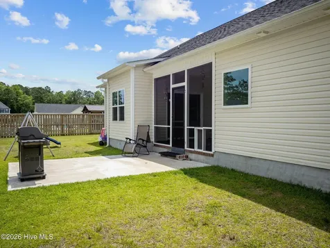 251 Breakwater Drive Sneads Ferry NC 28460