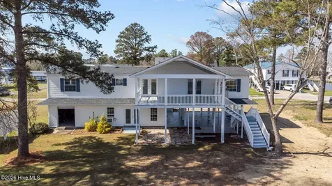 45 Riverview Drive Chocowinity NC 27817