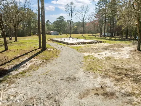 1097 Wells Road Jacksonville NC 28540