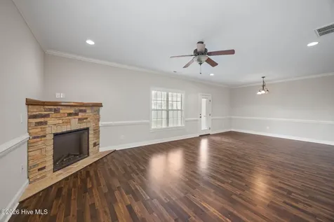 2019 Leighton Drive Greenville NC 27834