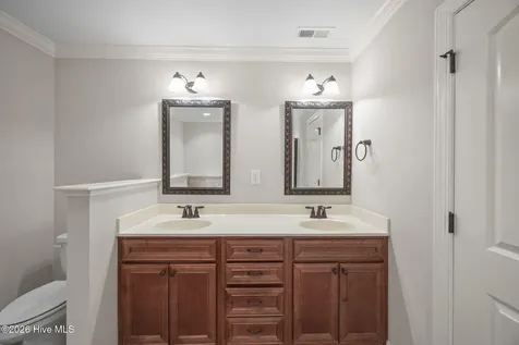 2019 Leighton Drive Greenville NC 27834