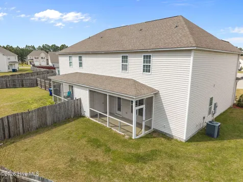 2019 Leighton Drive Greenville NC 27834