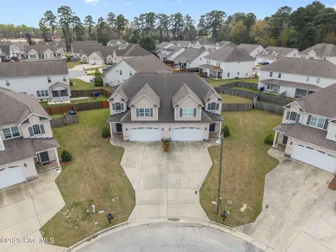 2019 Leighton Drive Greenville NC 27834