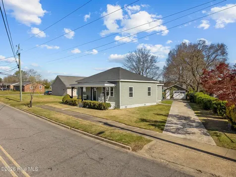 391 Second Street Ayden NC 28513