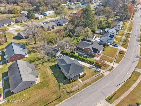 391 Second Street Ayden NC 28513
