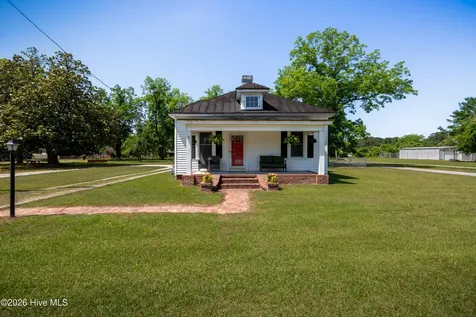 3405 Oaks Road New Bern NC 28560