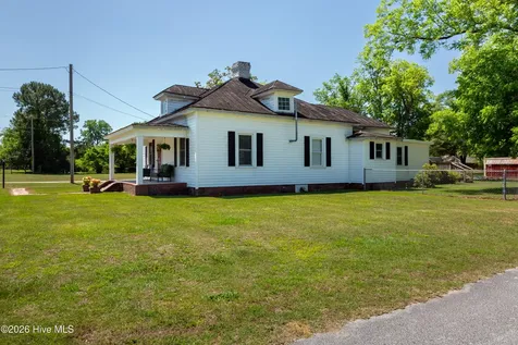 3405 Oaks Road New Bern NC 28560
