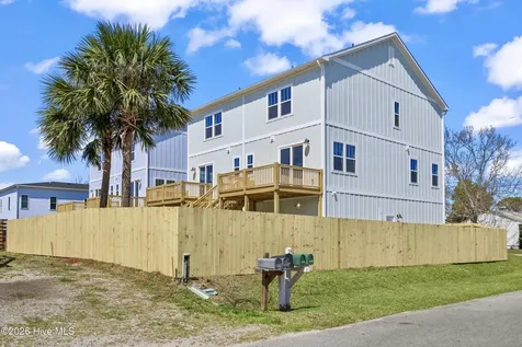 501 Greenville Avenue Carolina Beach NC 28428