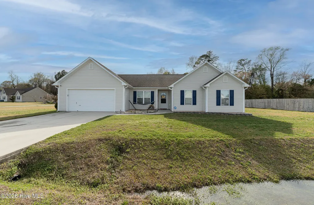 218 Deer Haven Drive Richlands NC 28574
