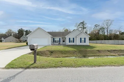218 Deer Haven Drive Richlands NC 28574