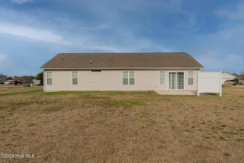 218 Deer Haven Drive Richlands NC 28574