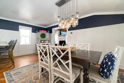 1205 Evans Street Morehead City NC 28557