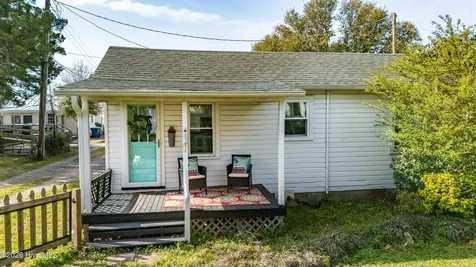 1205 Evans Street Morehead City NC 28557