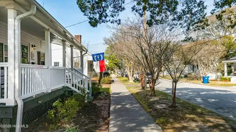 1205 Evans Street Morehead City NC 28557