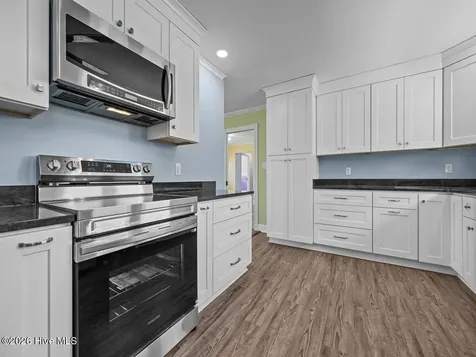 293 Old Chinquapin Road Beulaville NC 28518