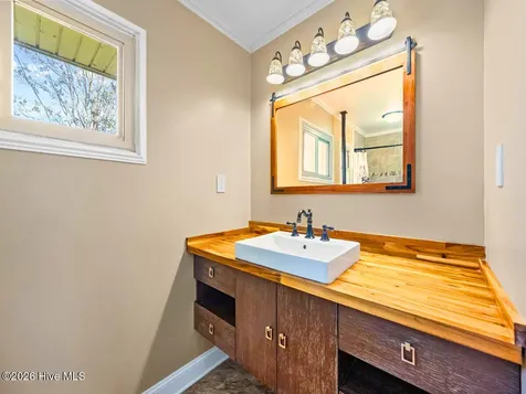 293 Old Chinquapin Road Beulaville NC 28518