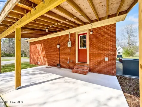 293 Old Chinquapin Road Beulaville NC 28518