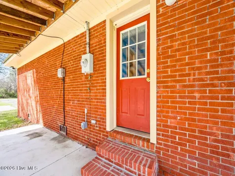 293 Old Chinquapin Road Beulaville NC 28518