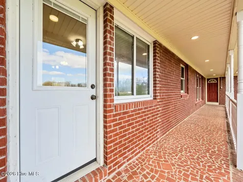 293 Old Chinquapin Road Beulaville NC 28518